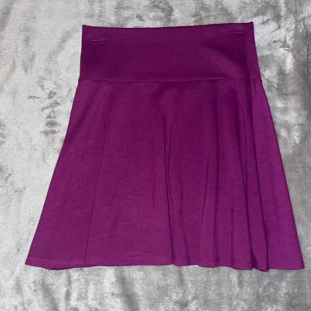 High-waisted purple skater skirt